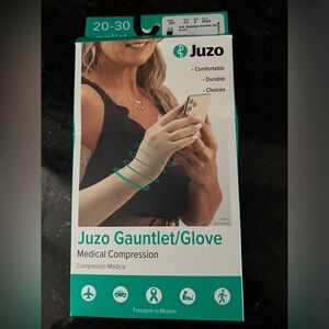Brand new 20-30 mmHg compression black gauntlet.